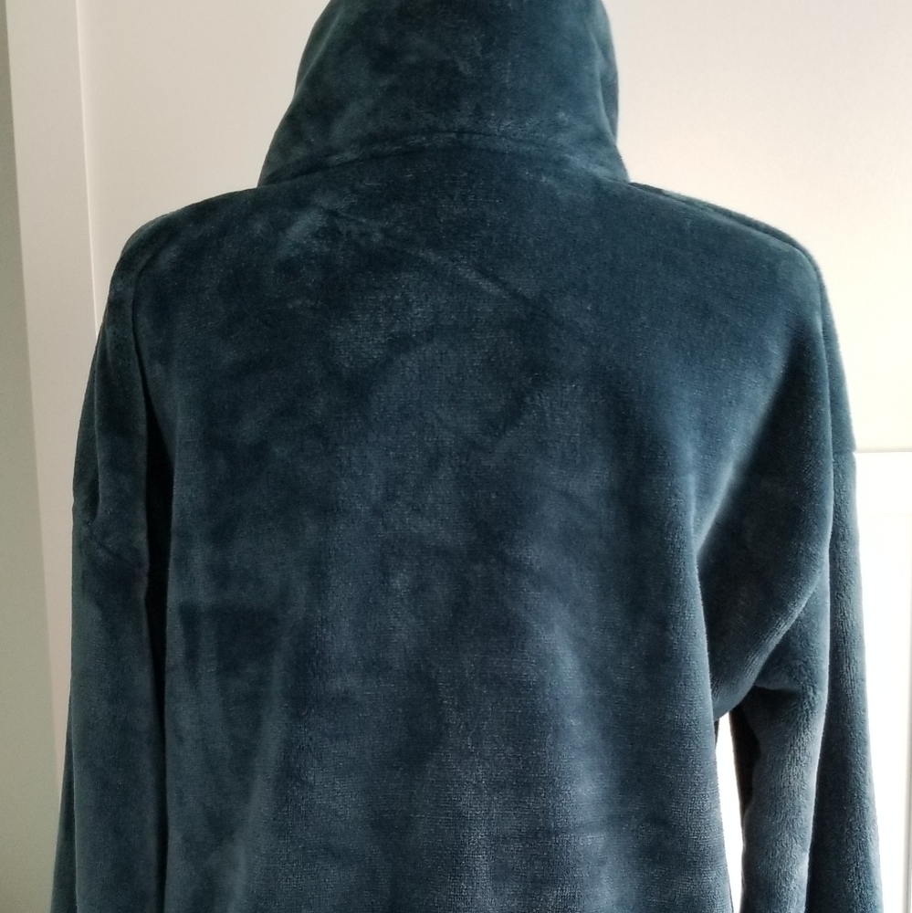 Faux Fur Jacket - Picture 3 of 5
